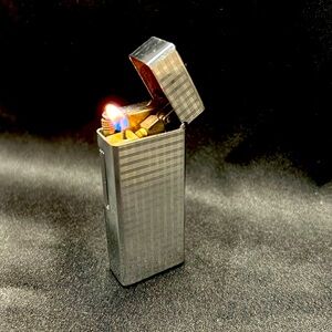 Lady’s Calibri Slim Line Lighter